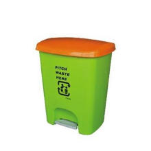 New Plastic Outdoor Garbage Can with Pedal